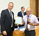 מגן שר הבריאות לד"ר חזי לוי