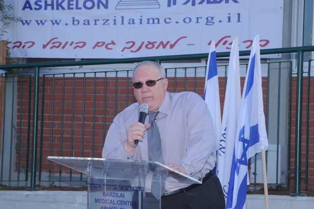 ד"ר שרף נושא דברים